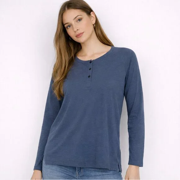 2/$30 L.L. Bean Long Sleeve Henley M - Picture 1 of 4